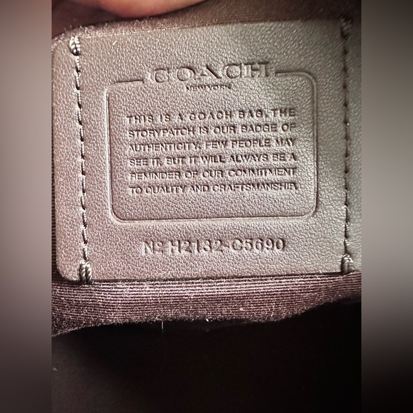 Coach Kleo Carryall Tote Bag - Cherry Red Pebble Leather - Picture 8 of 12